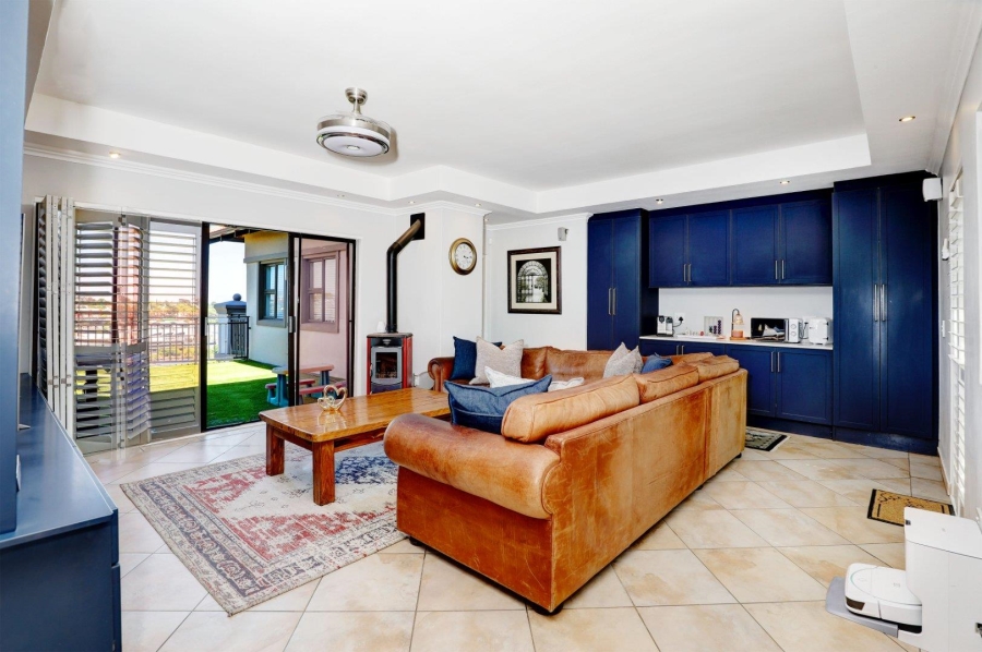 5 Bedroom Property for Sale in Welgemoed Western Cape